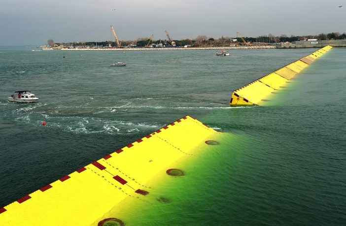 Venezia, il Mose e l’acqua alta: non è tutt’oro quel che sberluccica. Per un giorno