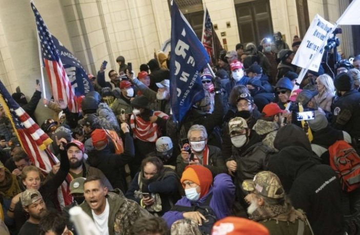 La bestia fuori dalla gabbia: l’assalto a Capitol Hill e l’impeachment contro Trump