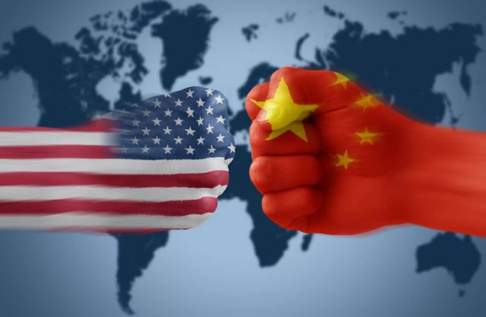 Sale la tensione tra Stati Uniti e Cina. Già in moto pericolosi giochi di guerra fredda