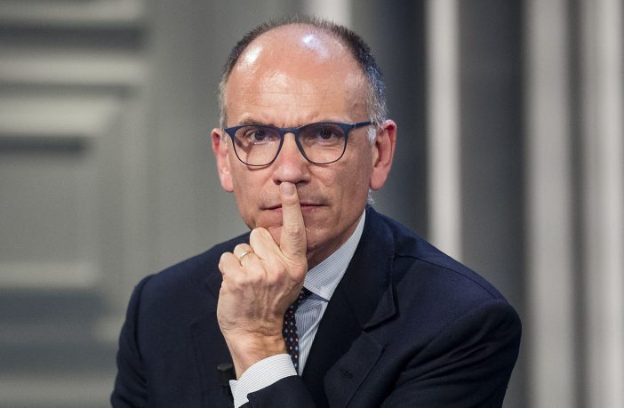 Letta a “La Stampa”: «Non credo che Berlusconi sarà votato dal Pd». Ecco, non è sicuro…