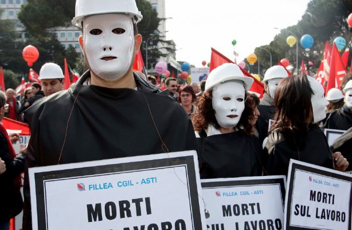 Crescono i morti sul lavoro, si allentano le maglie della giustizia. A quando la Procura nazionale?