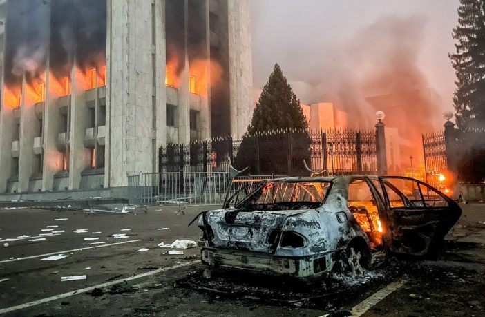 Almaty, la capitale delle proteste in Kazakistan, dove l’acqua segna il confine della diseguaglianza
