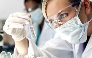 Scienza e università: «È possibile premiare l’eccellenza se le valutazioni non sono eccellenti?»