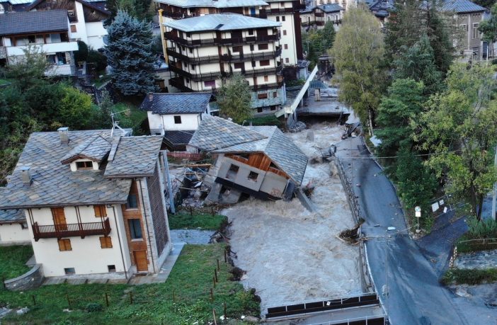 Il “nuovo modo di piovere” e il disastro prossimo venturo: il caso Limone Piemonte nel 2020