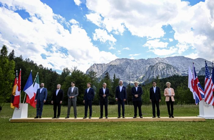 Al via il G7 in Alta Baviera: uniti contro la guerra di Putin, è già al pettine il price cap sul petrolio