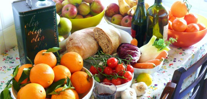 “Salviamo il mondo a tavola”, un libro di Pasquale Pellegrini per un mangiar sano ed ecosostenibile