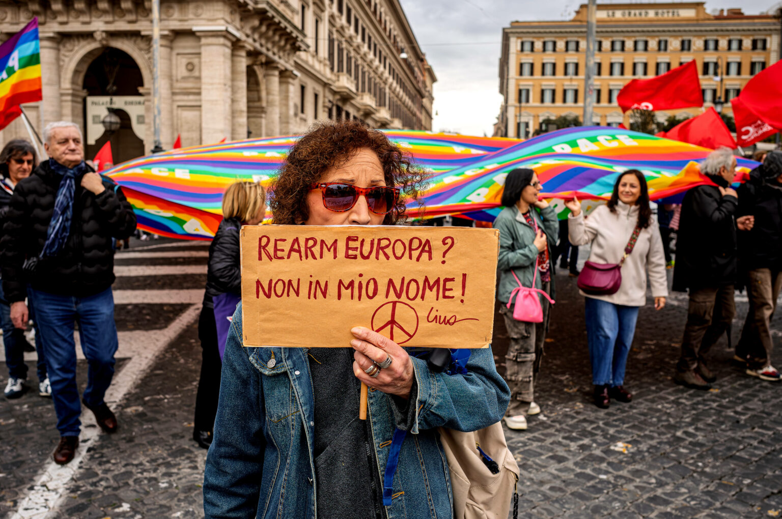 “Addio alle armi”: comincia oggi l’Altra Cernobbio, il “Peace Deal” contro il “War deal”, il riarmo e le guerre