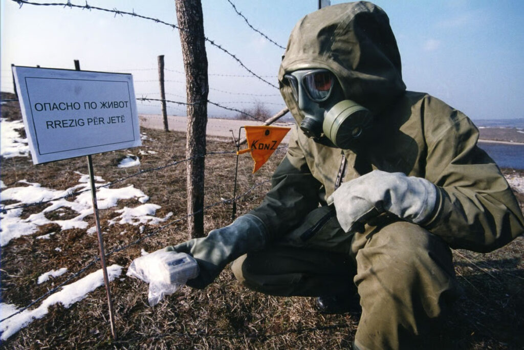 Uranio e amianto. L’elogio dei nostri militari operativi sul campo non diventa ancora tutela della loro salute