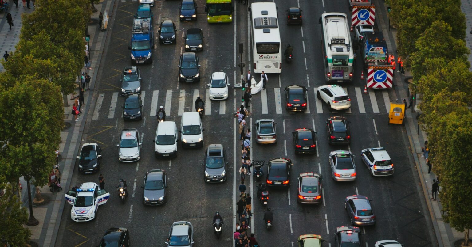 “Città per l’uomo o città per l’auto?”: resta questa la domanda-chiave sulla congestione urbana da traffico privato